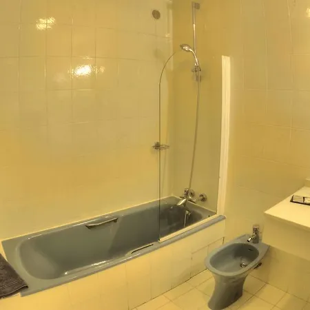 Hotell Le Romantique 2*