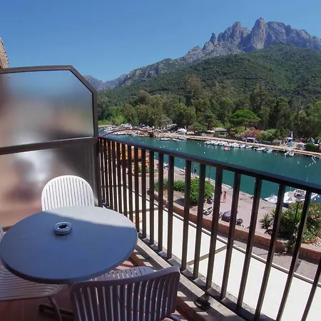 Le Romantique 2* Porto (Corsica)