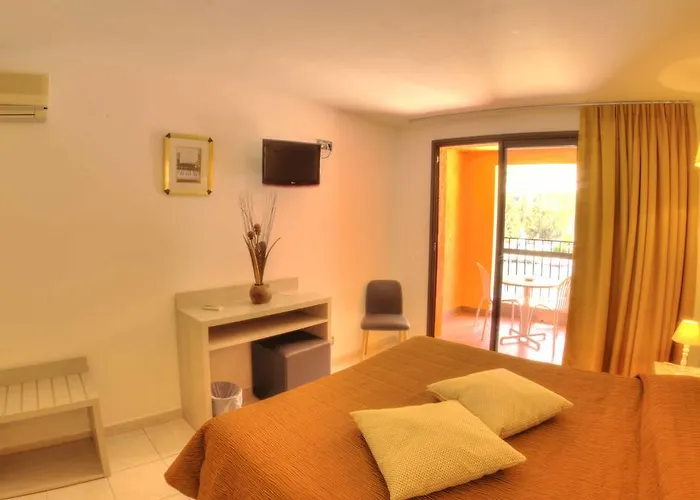 Le Romantique 2* Ota (Corse-du-Sud)